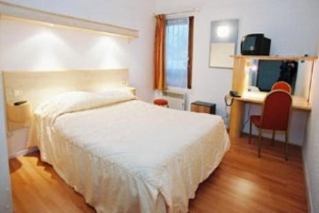 Hotel Du Golf Coignieres Bilik gambar